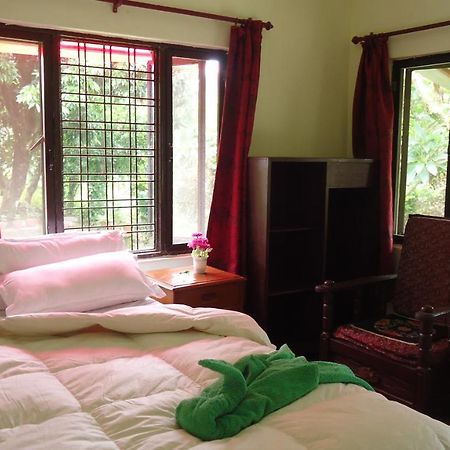 Gurkha Lodge Pokhara Exterior foto