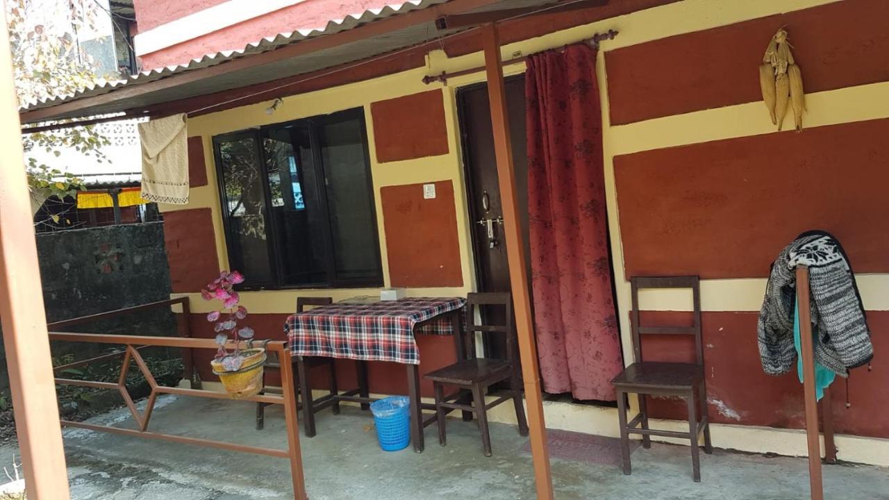 Gurkha Lodge Pokhara Exterior foto